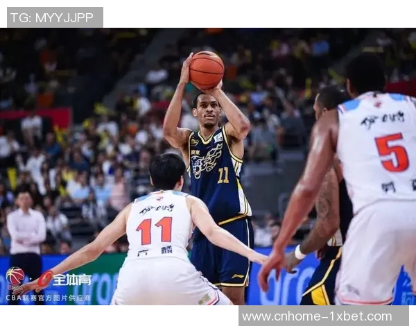 CBA激战新疆伊力特迎战广东东阳光决战赛场谁能胜出