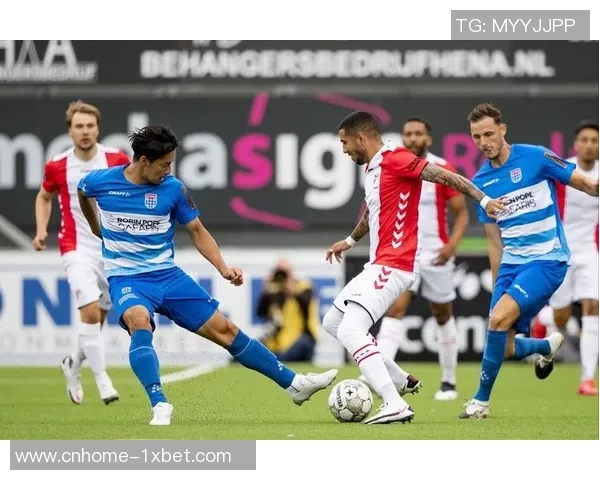 阿贾克斯主场迎战兹沃勒力争全取三分展现强队风范